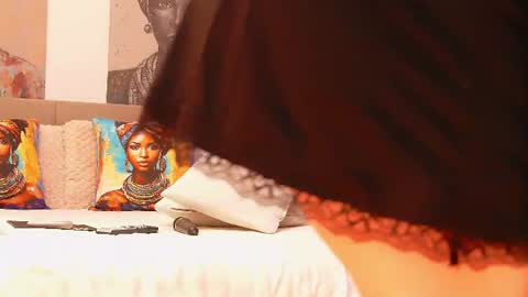 anissia teaser online show from August 15, 5:39 pm