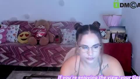 AnissyaX online show from July 23, 2:47 am
