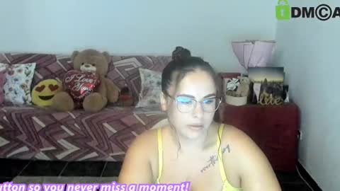 AnissyaX online show from August 4, 2:19 am