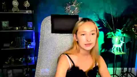 anitabels online show from August 10, 7:21 am