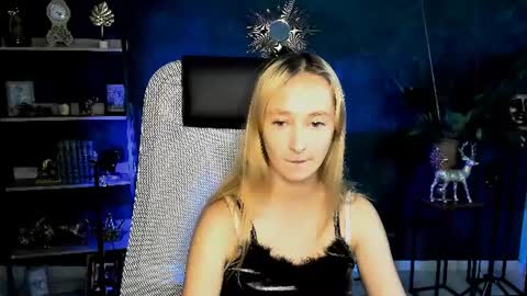 anitabels online show from August 10, 9:44 am