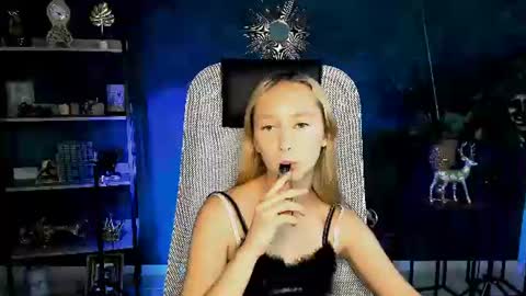 anitabels online show from August 10, 10:49 am