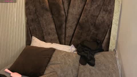 anitacute_ online show from August 14, 2:37 am