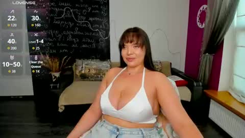 Anita online show from August 9, 11:33 am