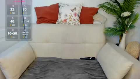 Luna Lady online show from August 10, 9:22 am