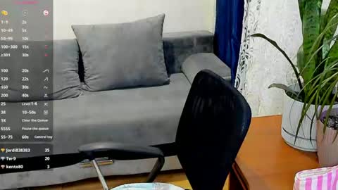 Ann online show from August 12, 4:53 pm
