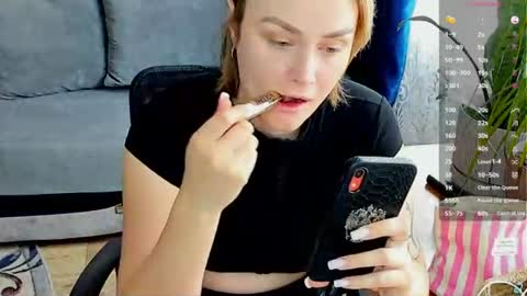 Ann online show from August 17, 9:14 am