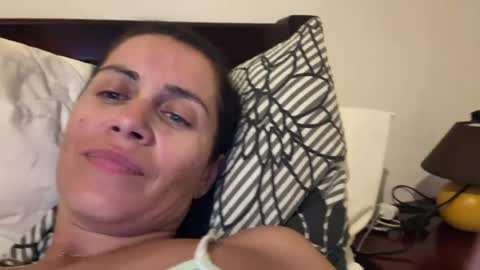 anna___25 online show from August 8, 6:41 pm
