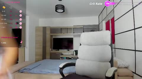 anna___25 online show from August 14, 6:00 pm