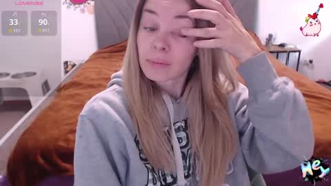 Anadirectgirl online show from May 30, 8:05 am
