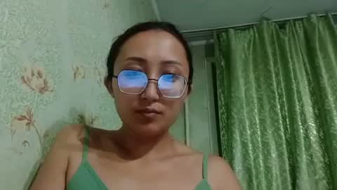 anna_carameldream online show from August 7, 3:56 pm