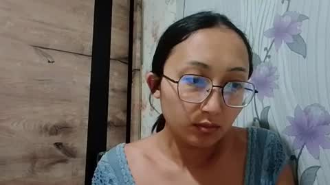 anna_carameldream online show from August 8, 10:43 pm
