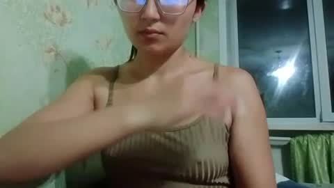 anna_carameldream online show from August 11, 4:31 pm