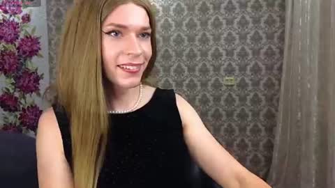 Anna online show from August 8, 6:41 pm