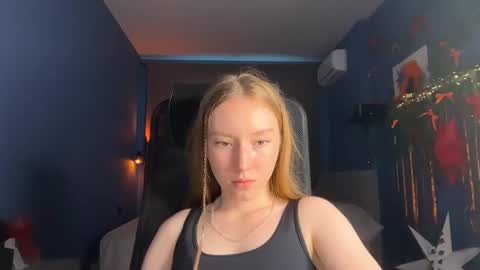 Anna online show from May 22, 2:41 pm