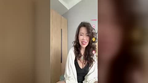 anna_kk online show from July 30, 3:14 am