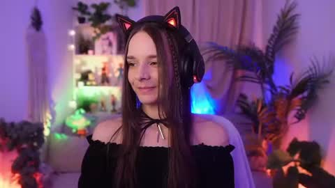 x Anna Leah x online show from August 3, 6:26 pm