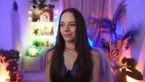 x Anna Leah x online show from August 14, 8:45 pm