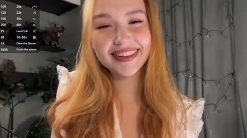 Anne online show from August 12, 5:48 pm