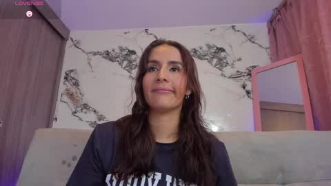 Anna Ross online show from June 1, 1:03 pm