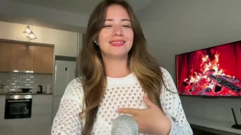 Anna Skye online show from August 9, 2:40 pm