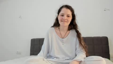annaahcharm online show from August 3, 4:19 am