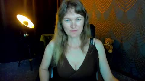 Annabel online show from August 15, 6:50 am