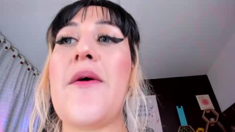 annabellegron online show from August 5, 9:18 am
