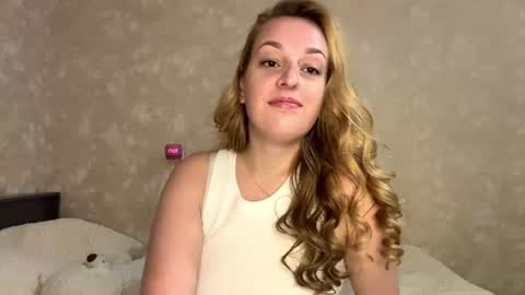 Anna online show from August 14, 2:32 pm