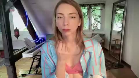 Anna Darko online show from July 18, 3:02 pm