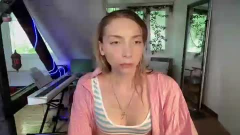 Anna Darko online show from July 19, 3:58 pm