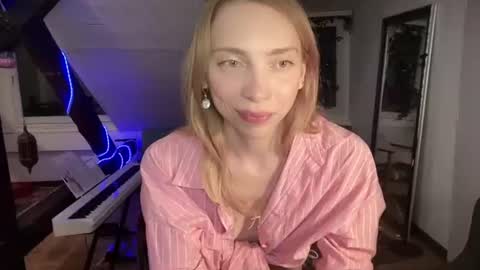Anna Darko online show from July 20, 8:23 pm