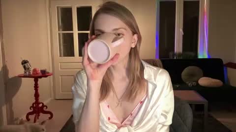 Anna Darko online show from July 31, 9:31 pm