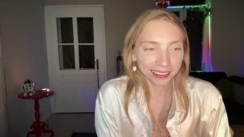 Anna Darko online show from August 1, 8:26 pm