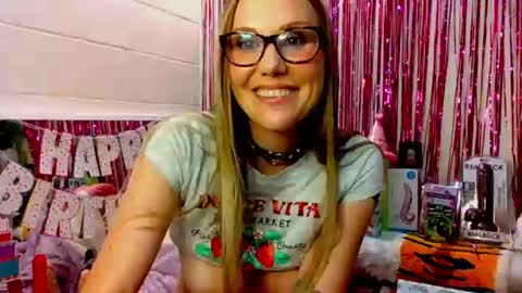 annadelrae444 online show from July 23, 12:24 am