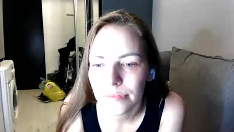 annadiamond1 online show from August 8, 8:53 pm