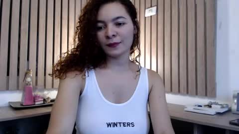 annaferrer20 online show from July 30, 2:35 pm