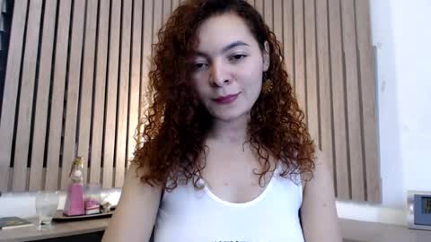 annaferrer20 online show from July 30, 3:41 pm
