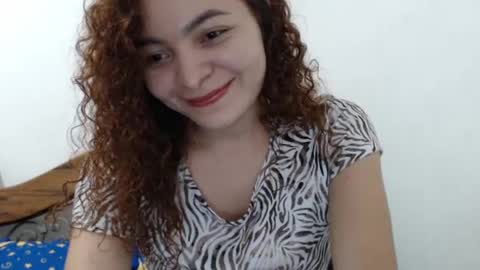 annaferrer20 online show from July 31, 7:19 pm