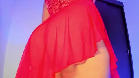 annafoox_ online show from August 11, 12:18 pm