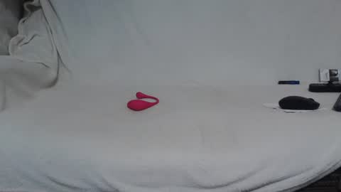 annahotcrazy online show from August 9, 6:42 pm