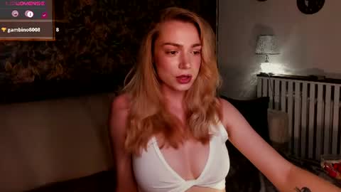 annakarenina__ online show from June 26, 8:23 pm