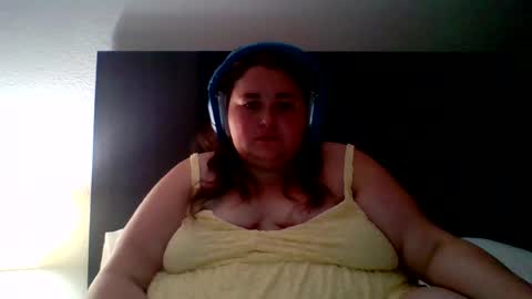 annaoftherealms online show from June 17, 1:04 am