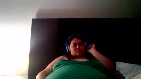 annaoftherealms online show from June 20, 7:08 am