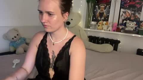 annasweetmuse online show from August 7, 6:52 pm