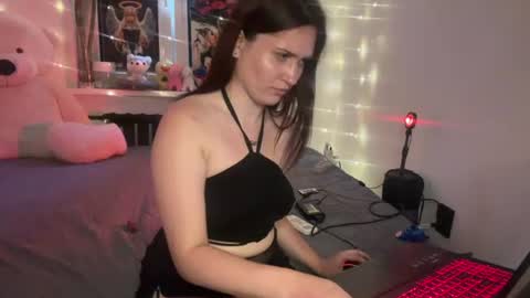 annasweetmuse online show from August 12, 11:23 am