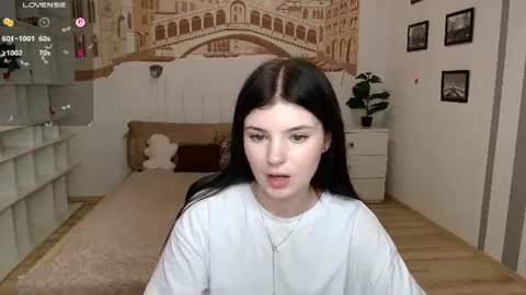 Anna online show from August 15, 11:47 am