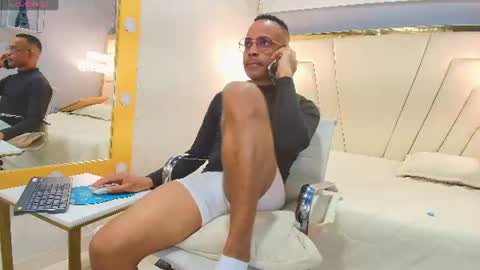 anndysex_ online show from August 11, 1:13 pm