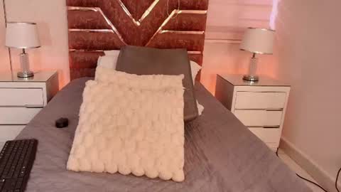 Anne babb online show from August 12, 9:28 pm