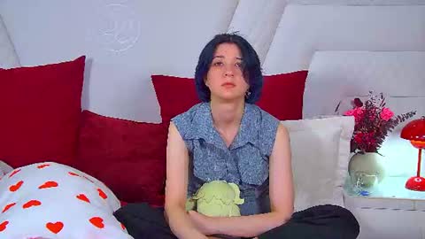 Anne online show from August 12, 5:10 am